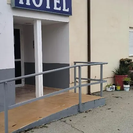 HOTEL Restaurante LA CEPA-2